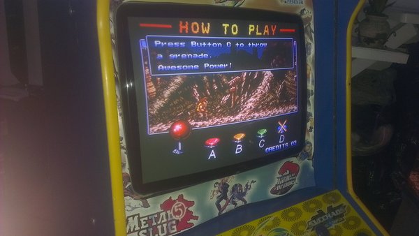 Aca el mismo juego funcionando en la placa MV-1C