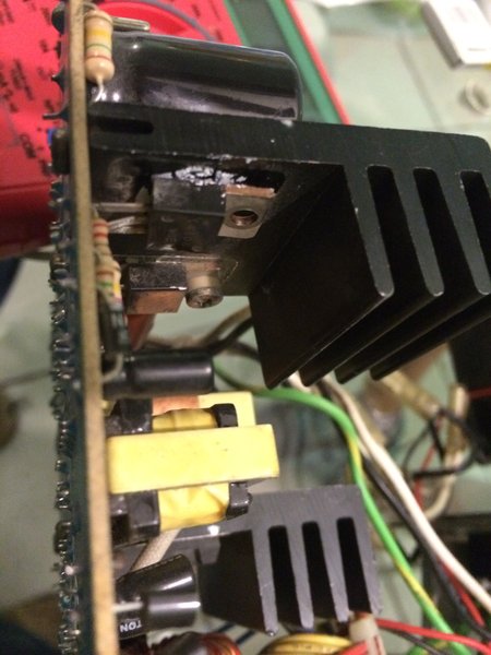 2014-10-16 20.45.41.jpg (1.78 MiB) Visto 5723 veces Transistor C4106 M8E ¿Dañado?