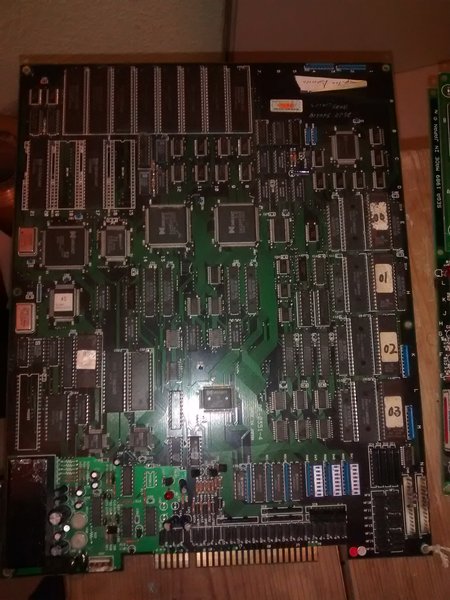 IMG_20150205_212222.jpg (1.65 MiB) Visto 7529 veces Captain America and The Avengers PCB