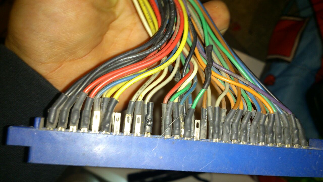 Cable jamma por detras