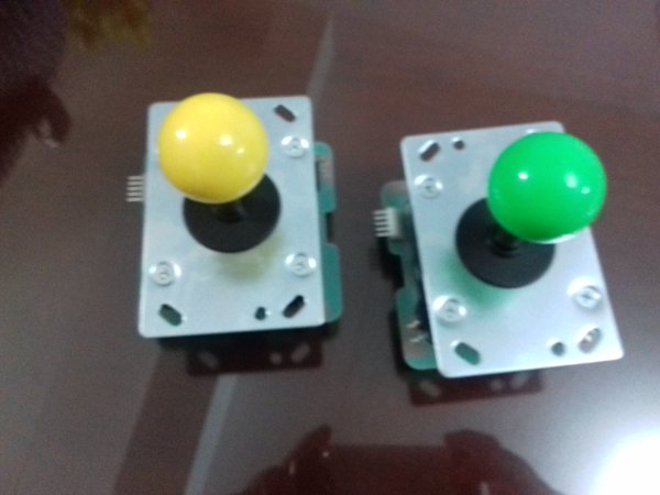 20170323_221539.jpg (2.7 MiB) Visto 2092 veces Estos son los joysticks que le voy a colocar a la impress