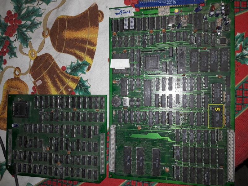 MK_U5.jpg (5.27 MiB) Visto 27578 veces Memoria RAM DIP28 SRAM 8K x 8 - U5 en Mortal Kombat Bootleg
